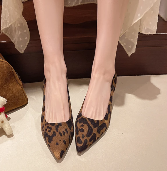 Elegant Leopard Print Latex Foam Pointed Toe Shallow High Heel Pumps