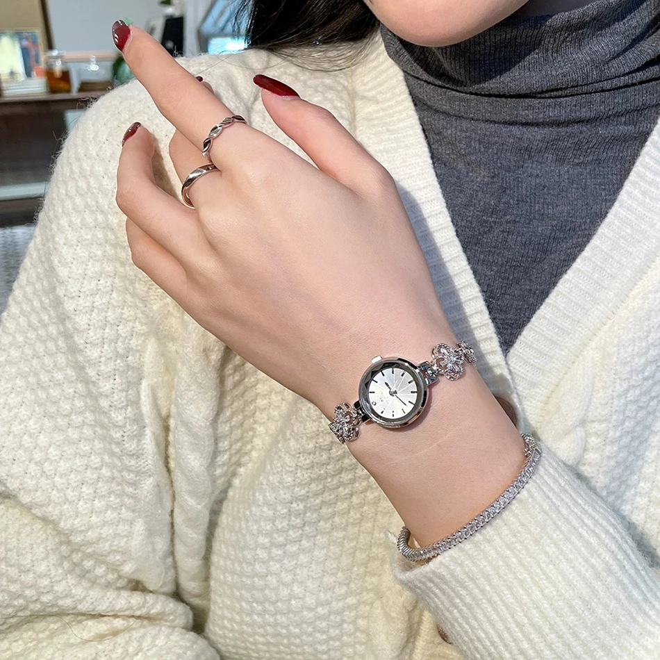 Elegant Round Case Alloy Water-Resistance Lucky Bracelet Waterproof Quartz Watch - Image 7