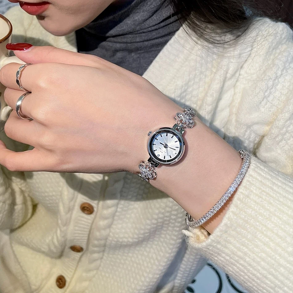 Elegant Round Case Alloy Water-Resistance Lucky Bracelet Waterproof Quartz Watch - Image 5