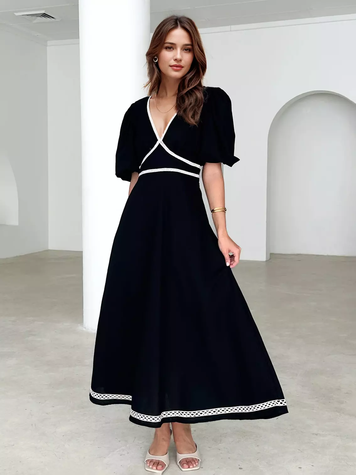 Elegant Short Sleeve With V-Neckline Street Wear Long Dress