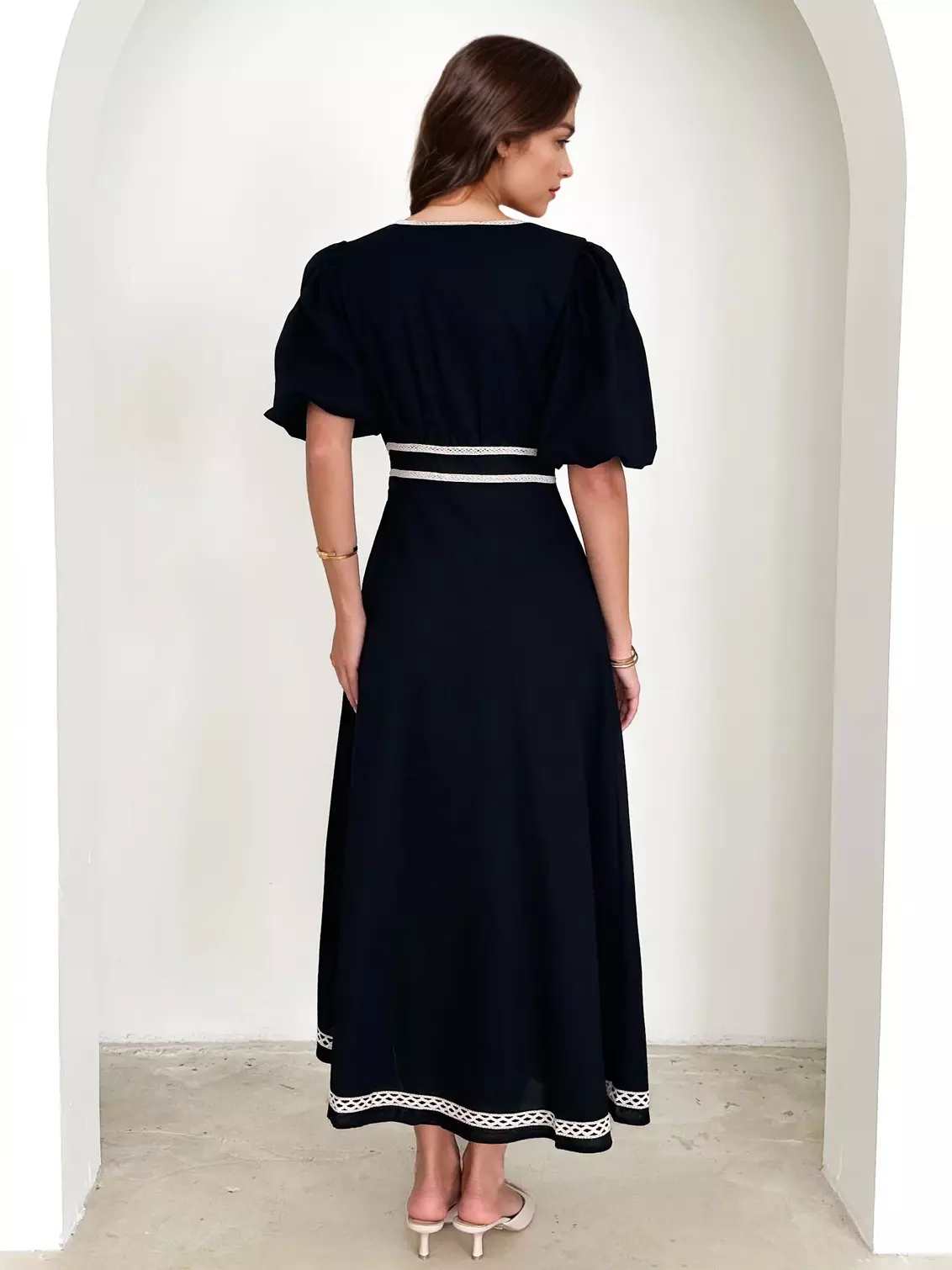 Elegant Short Sleeve With V-Neckline Street Wear Long Dress - Image 5