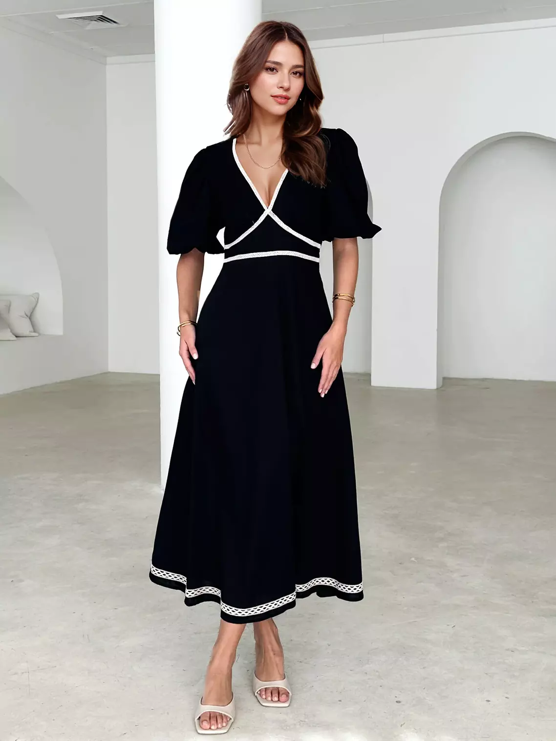 Elegant Short Sleeve With V-Neckline Street Wear Long Dress - Image 3