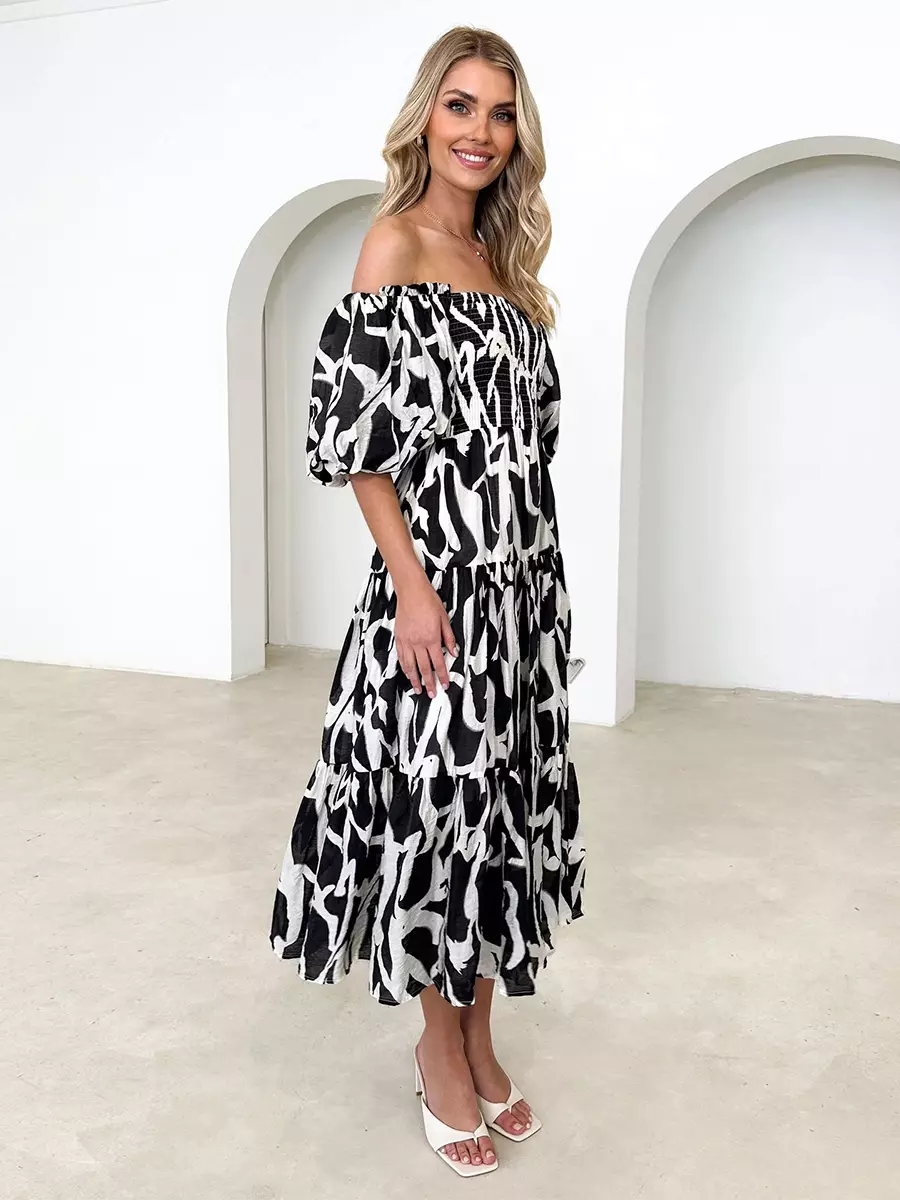 Casual Floral Print Short Puff Sleeve Shirred Midi Dress - Image 3