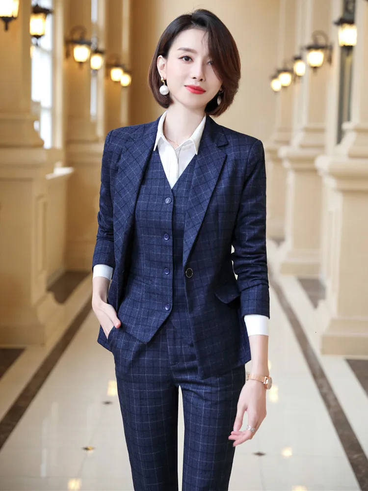 Formal Plaid Design Jacket Vest Office Mini Pant 3 Piece Suit - Image 2