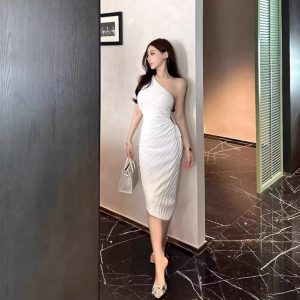 Irregular One Shoulder Stripe Knitted Sweater Sheath Elastic Simple Party Dresses