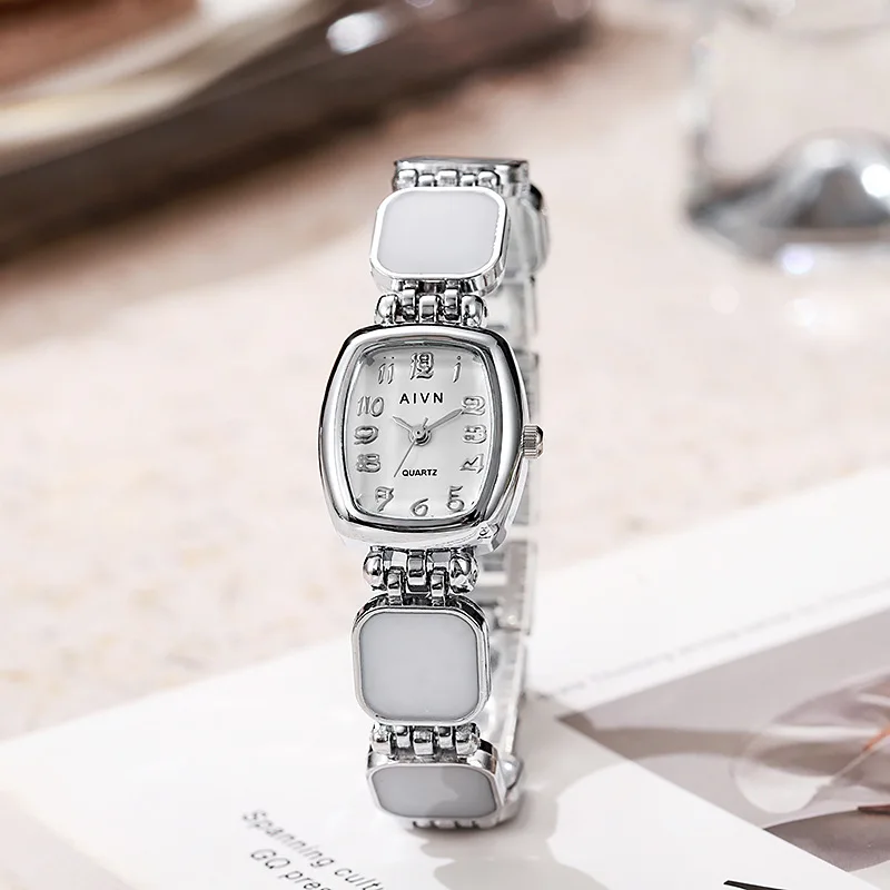 Luxury Alloy Number Dial Vintage Simple Minimalist Clock Buckle Bracelet Quartz Watch - Image 3