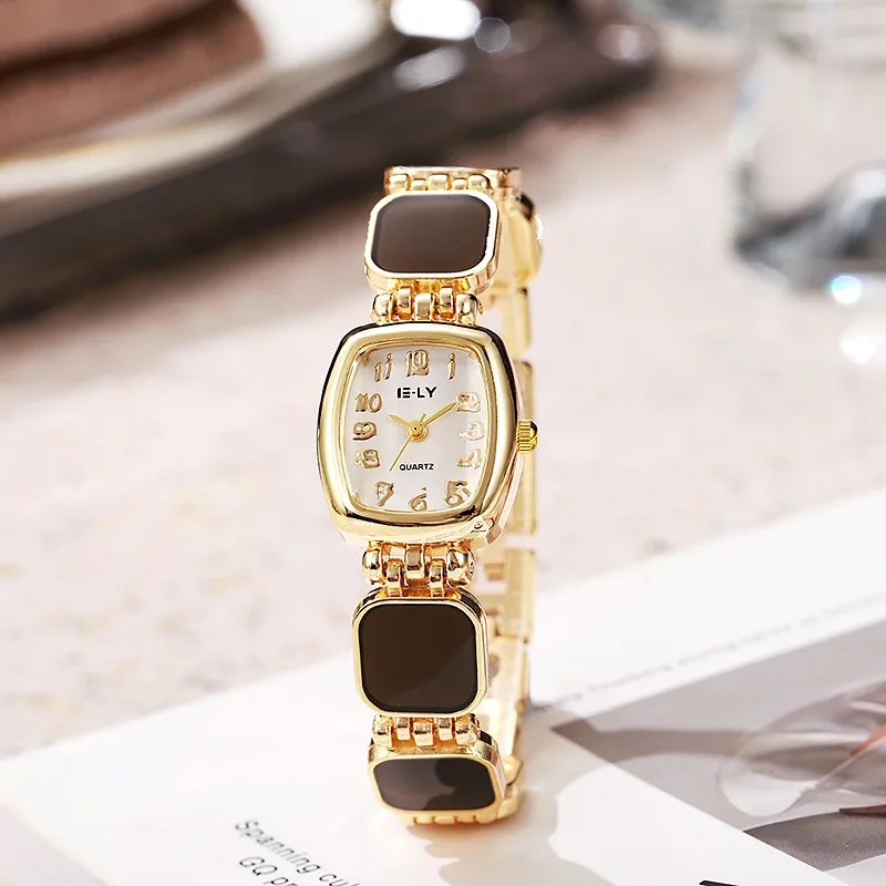 Luxury Alloy Number Dial Vintage Simple Minimalist Clock Buckle Bracelet Quartz Watch - Image 4