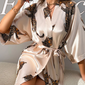 Luxury Cartoon Print Bathrobe Smooth Soft Half Sleeve Nightgowns