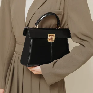 Luxury Genuine Leather Branded Fashionable and Versatile Scarf Decor With Crossbody Handbag 