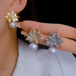 Luxury Inlaid Sparkling Zircon CZ Wedding Gorgeous Flower Imitation Pearl Earrings