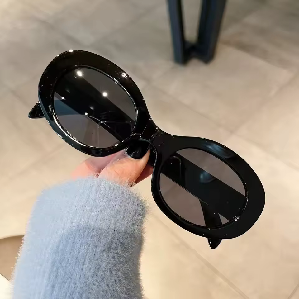 Luxury Triomphe Design Premium UV400 Protection Trendy Oval Sunglasses - Image 3