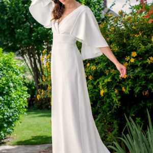 Luxury V-Neck Half Sleeves Lace Ball Elegant Gown Bridal Dresses