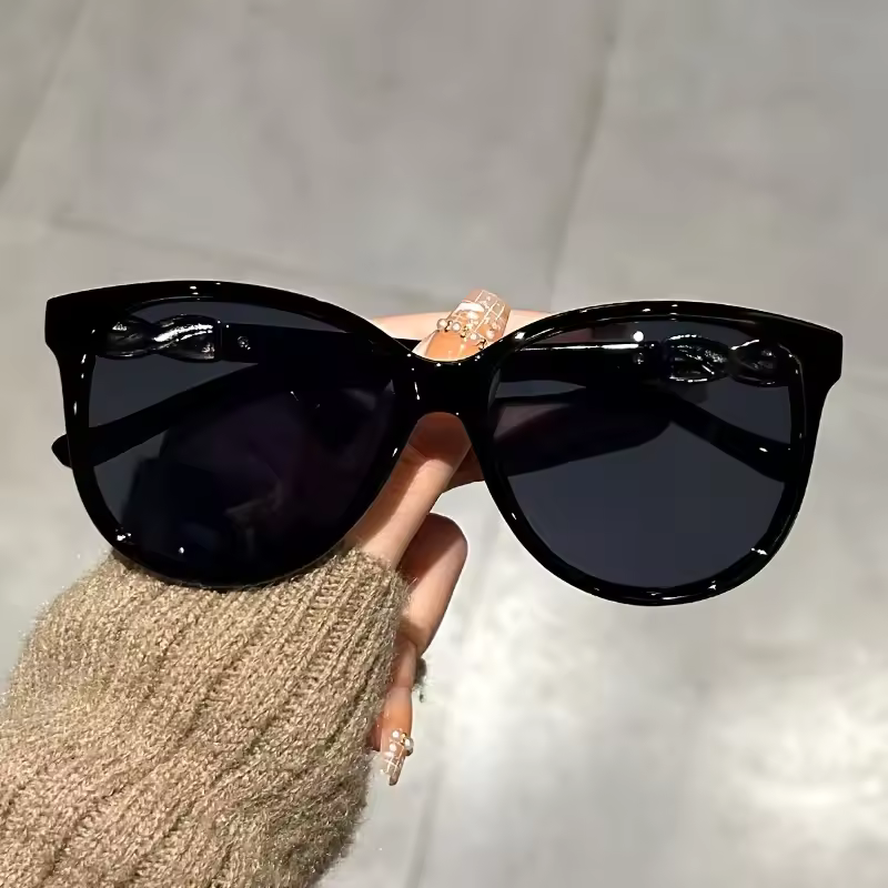 Casual Designer Trendy and Fashionable Vintage Sun Glasses