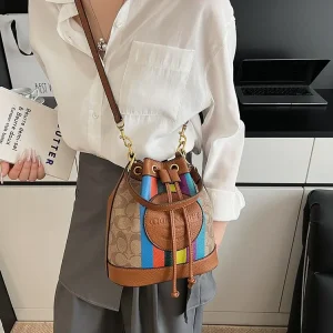 Retro Versatile Classic Contrasting Color Niche Bucket Messenger Crossbody Shoulder Bag