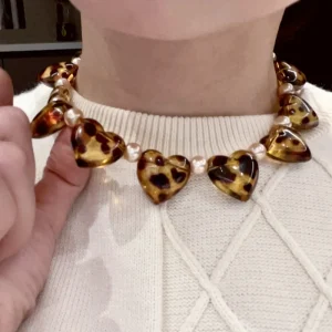 Vintage Metal Leopard Print Heart-shaped Pearl Beaded Necklace