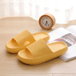 Soft Sole Platform Cloud Eva Pillow Indoor Beach Style Flip Flops Slides Slippers