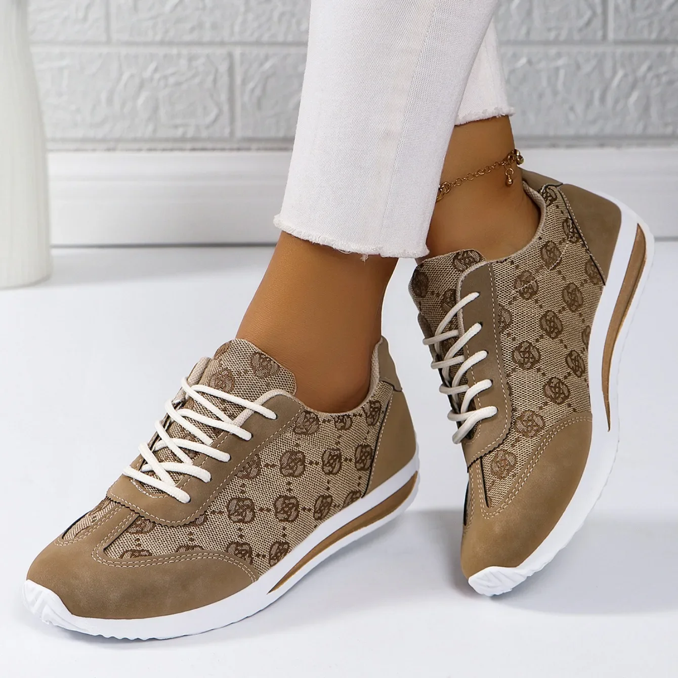 Casual Comfortable Designer Mouth Breathable Cross Strap Flat Sneakers - Image 4