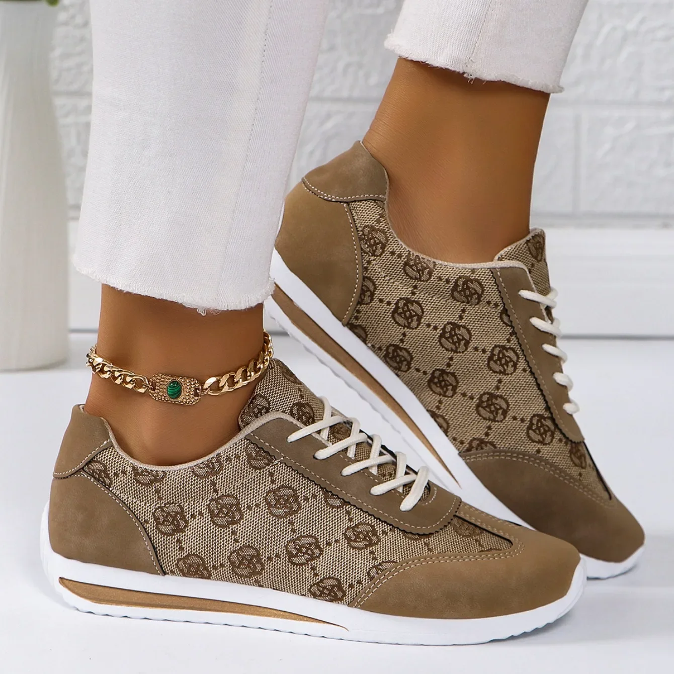 Casual Comfortable Designer Mouth Breathable Cross Strap Flat Sneakers - Image 3
