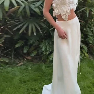 Casual Weird Puss Sequin Flowers Skew Collar Tank Tops Bandage Maxi Split Skirts