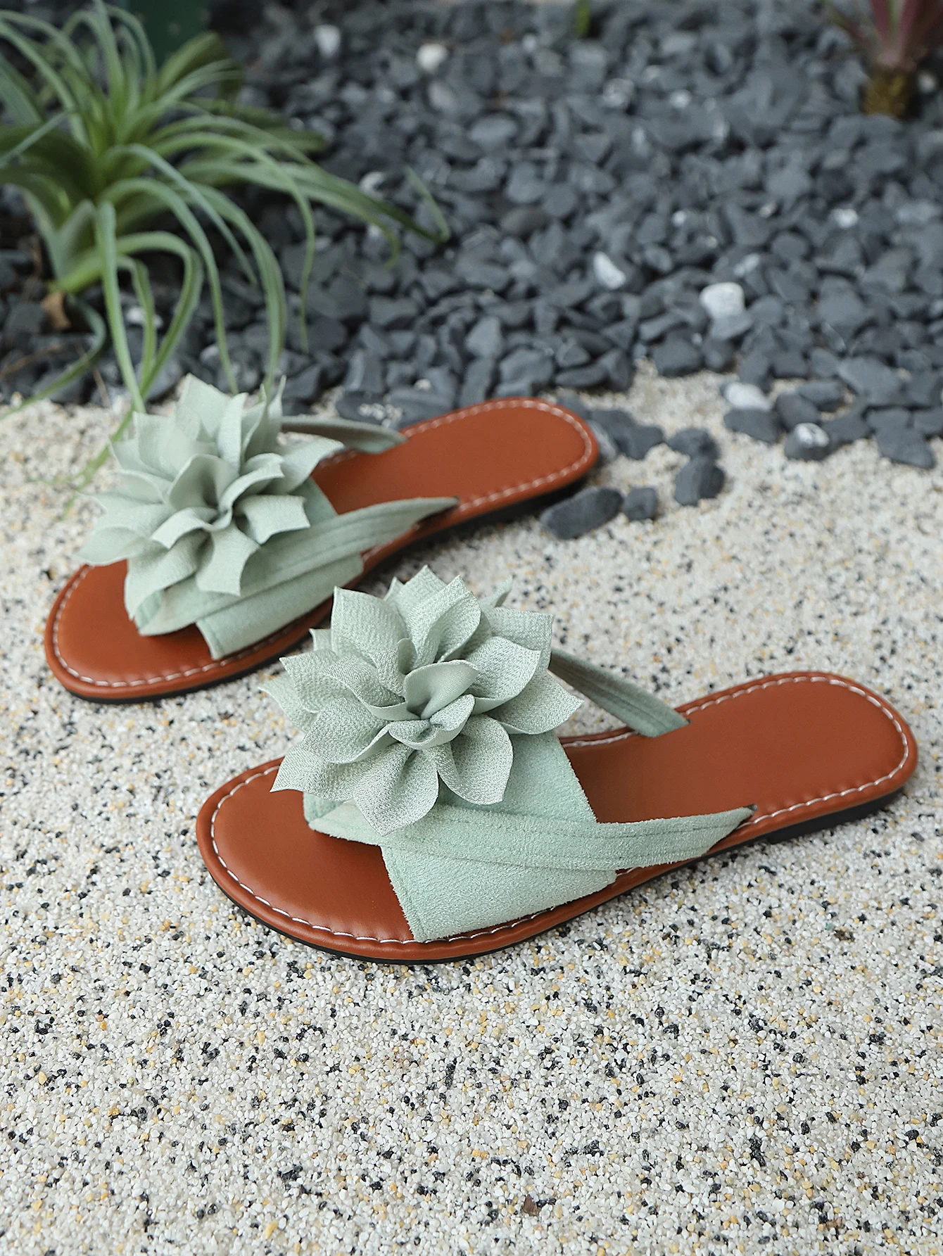 Decorated With Large Flowers Home Flip-Flops Fairy-Style Slippers - Image 5