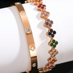 Delicate High Quality Shining Zircon Inlaid Charm Lucky Clover Bracelet