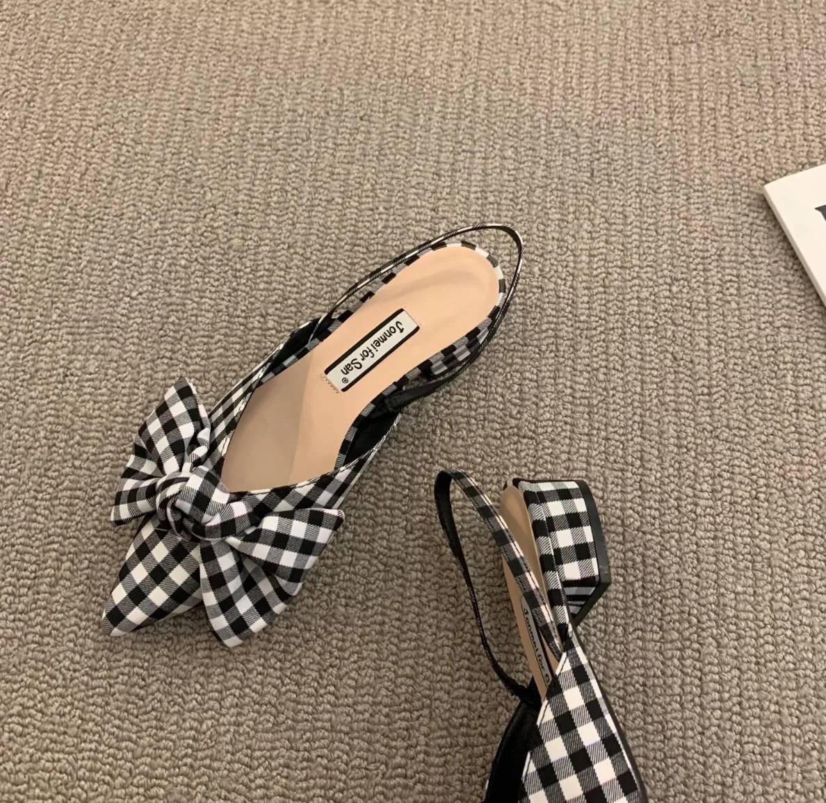 Elegant Butterfly-knot Pointed Straps Low Heels Sandals - Image 2