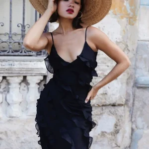 Elegant Chiffon Vacation Style Sling Dress with Ruffle Edge Style Long Dress