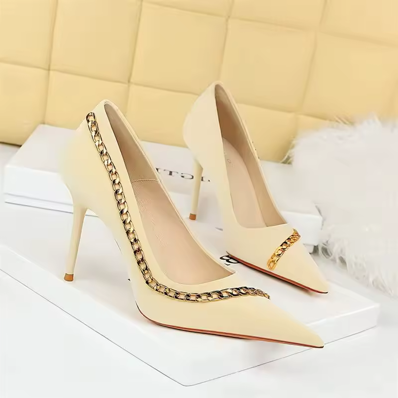 Elegant Metal Chain Pointed Toe Shallow Mouth Stilettos Silks High Heels Pumps