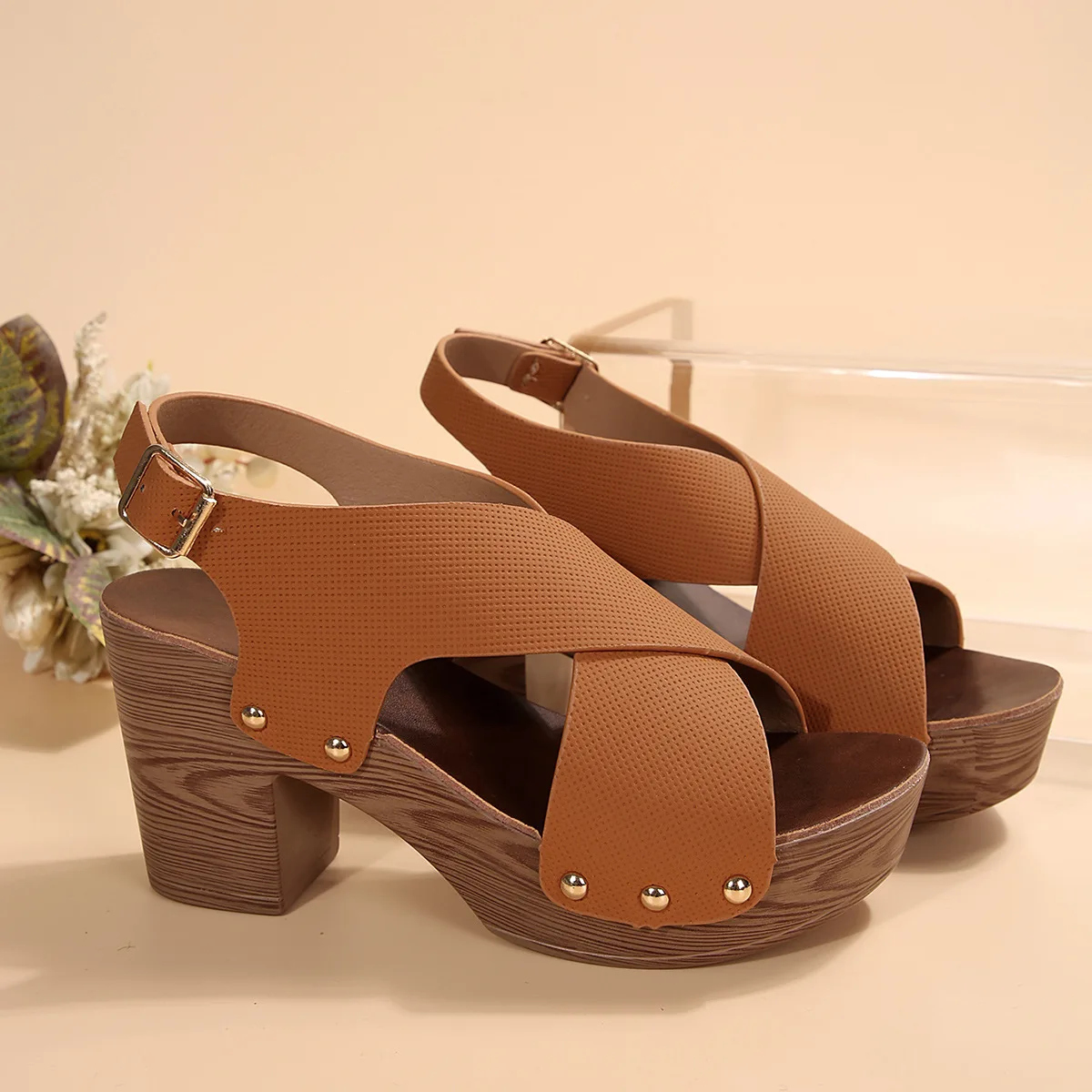 Elegant Solid Color Stylish Platform Crisscross Buckle Chunky Heels Sandals - Image 2