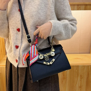 Elegant Stylish High-End Niche Design Versatile Handheld Crossbody Bag