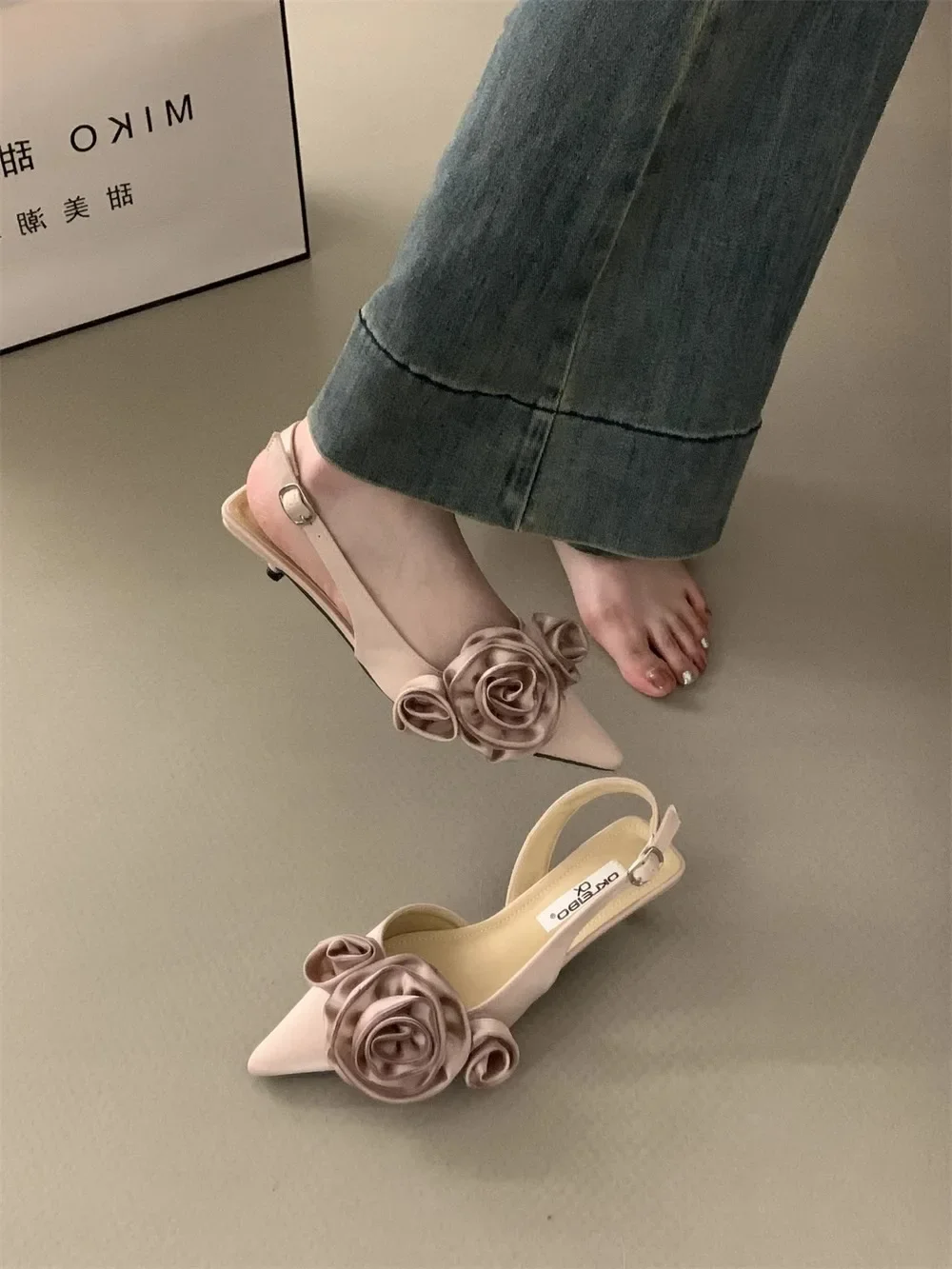 Elegant Sweet Rose Style Pointed Toe High Heeled Sandals - Image 3