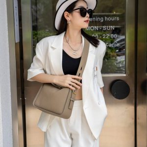 Luxury Designer Head Layer Cowhide Leather Wide Shoulder Strap Large Capacit Shoulder Crossbody Armpit Bag