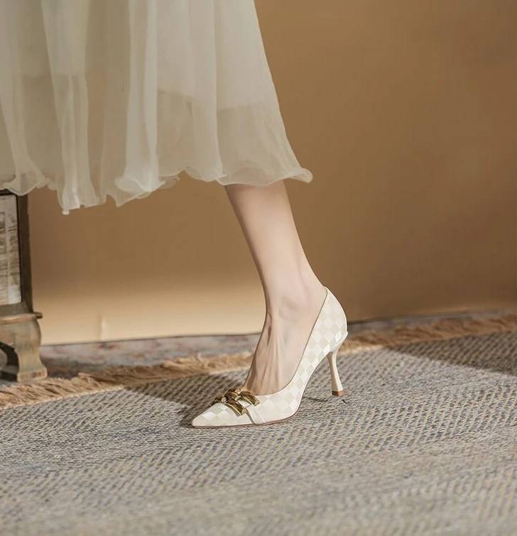 Luxury Metal Decoration Pointed Toe Microfiber Leather Medium High Heels Pumps - Image 3