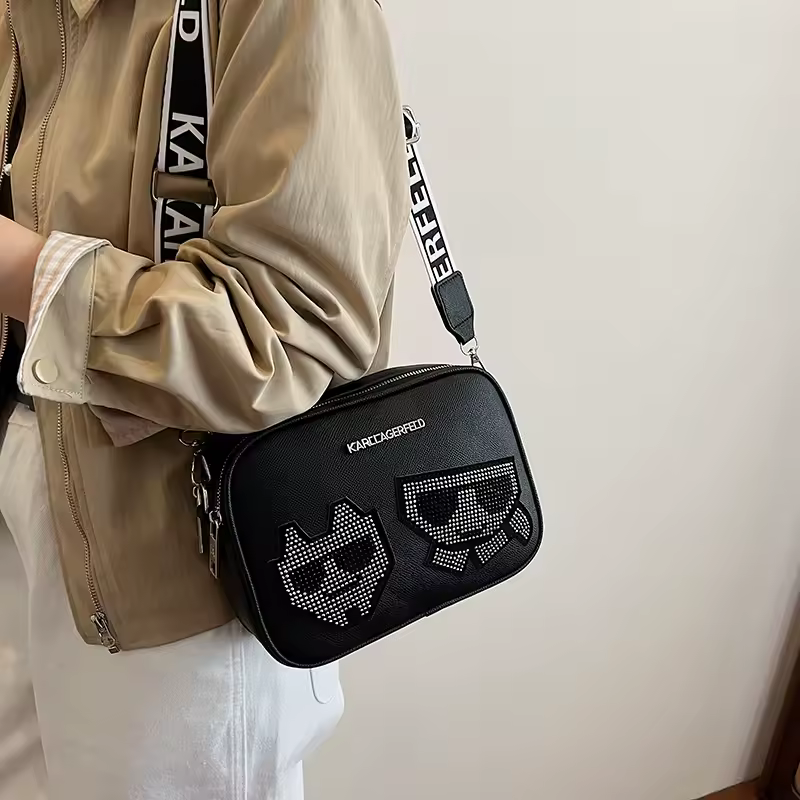 Stylish Solid Color Leather Large Capacity Minimalist Simple Business Leisure Commuter Shopper Bag