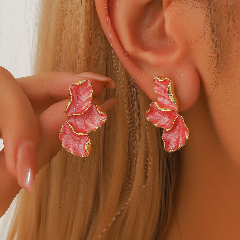 Temperament Light Luxury Fashion Forest Maple Leaf Dripping Oil Flower Earrings - Image 3