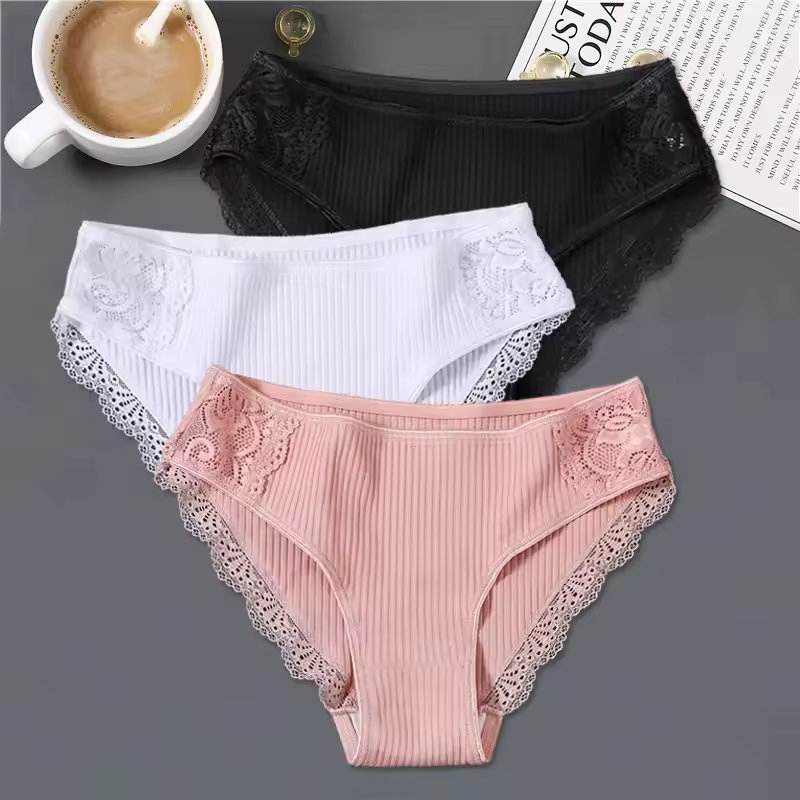 Trendy Patchwork Lace Briefs Soft Underpants Low-Rise Lingerie Cotton Panties 3Pcs set