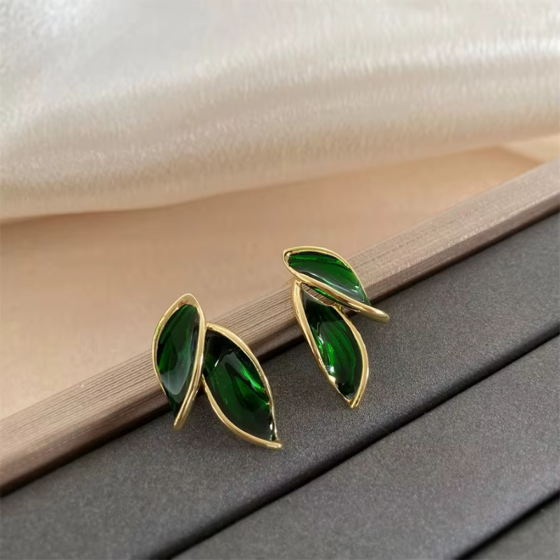 Vintage Trendy Fresh Elegant Lovely Metal Leaf Stud Earrings Jewelry - Image 4