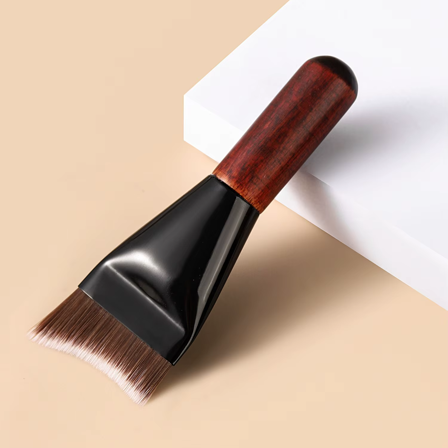 1Pc Mini Ultra Thin Foundation Brush Synthetic Flat Head Streak All Skin Types