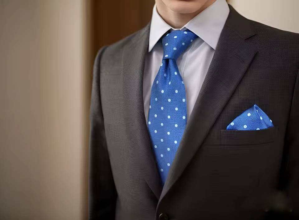 Polka Dot Pattern Extra Long Men Neckties Pocket Square Set - Image 2